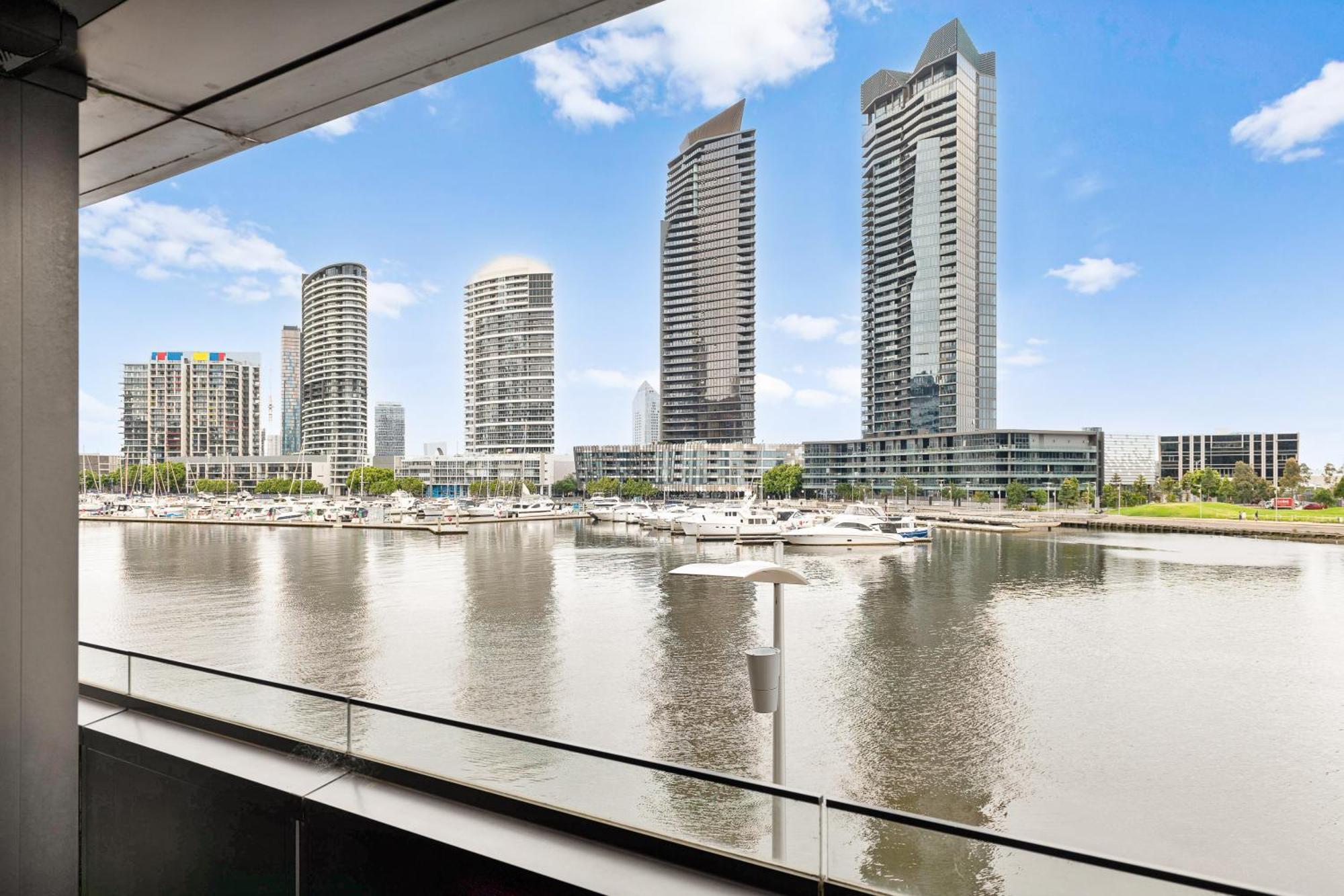 Melbourne Docklands Riverside Views エクステリア 写真