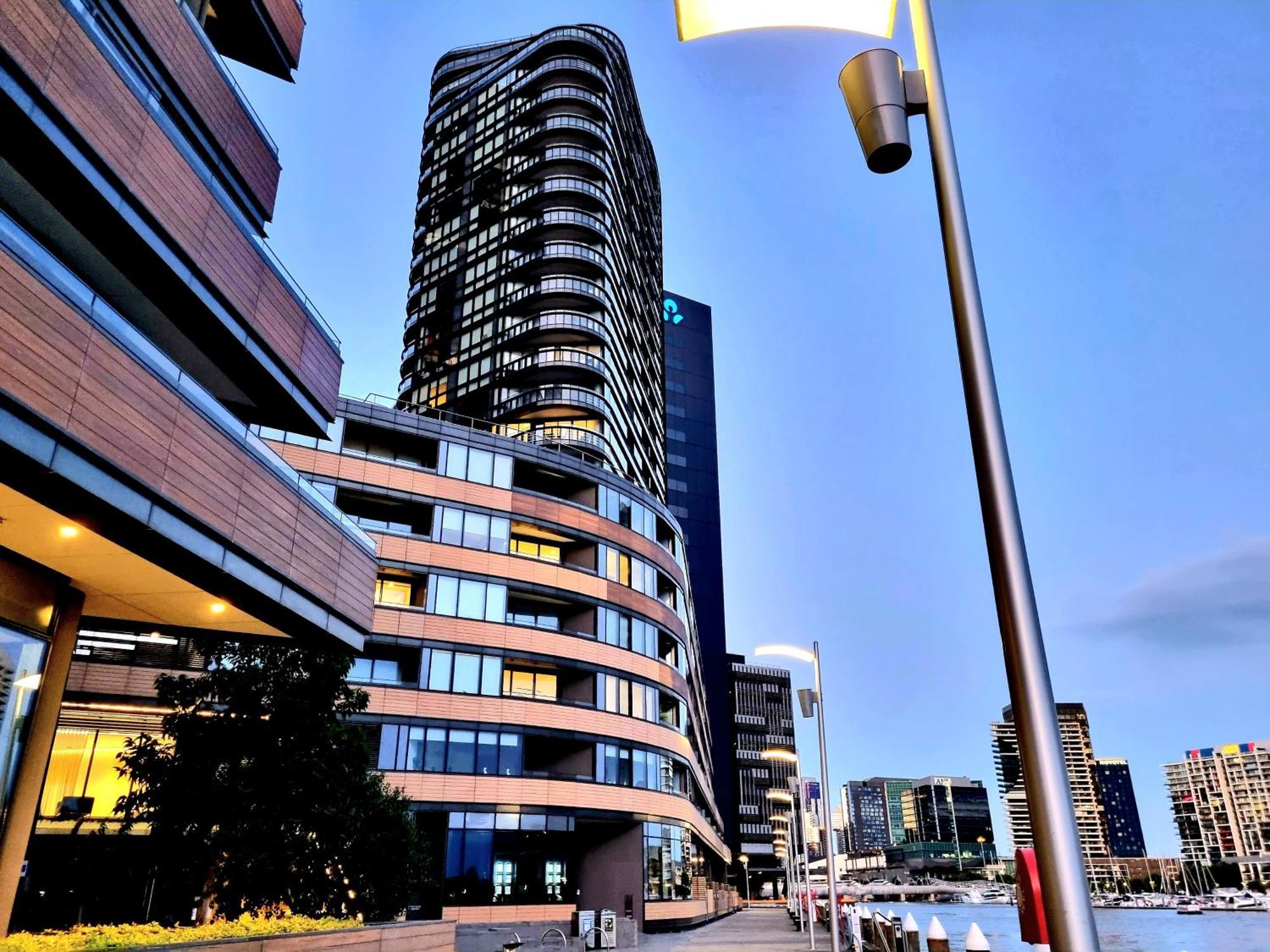Melbourne Docklands Riverside Views エクステリア 写真